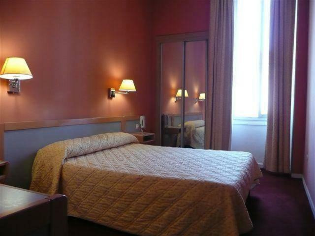 Hotel - Restaurant De La Paix Барботан-ле-Терм Екстериор снимка